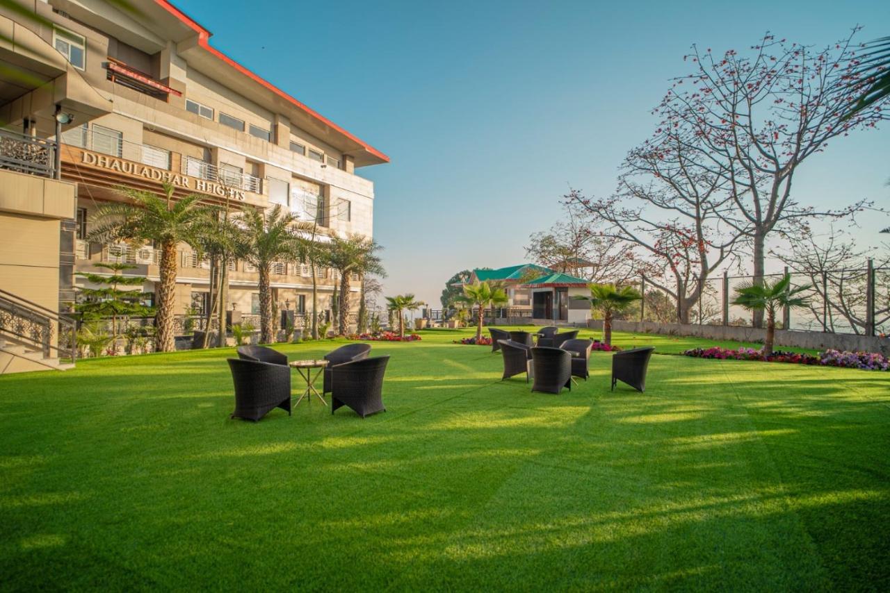 Dhauladhar Heights Resort 达兰萨拉 外观 照片